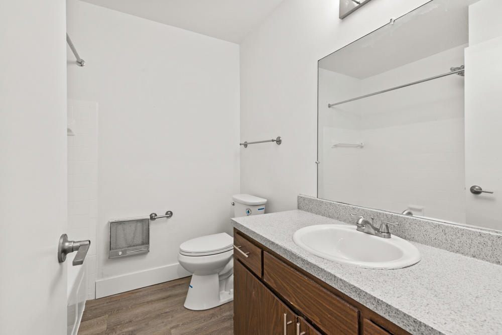 to Newburgh Square Apartments, Apartments for Rent in Westland, MI