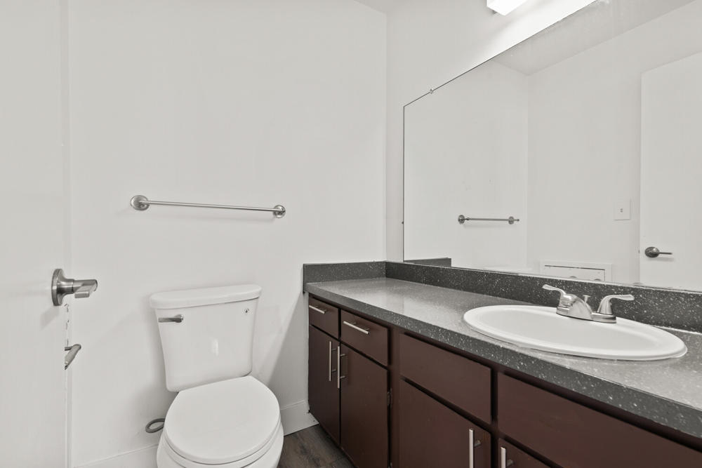 to Newburgh Square Apartments, Apartments for Rent in Westland, MI