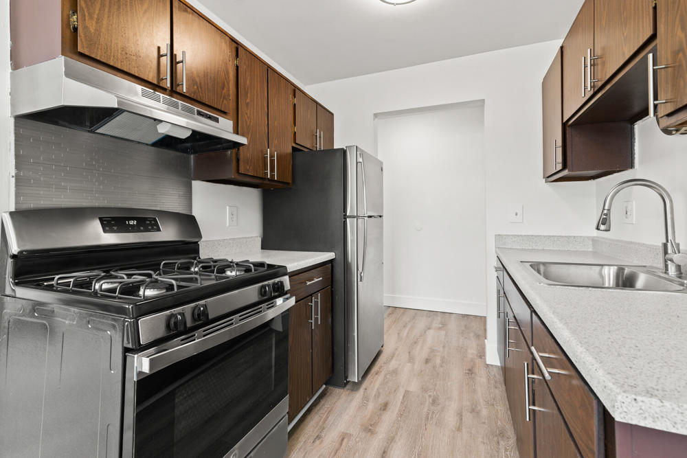 to Newburgh Square Apartments, Apartments for Rent in Westland, MI